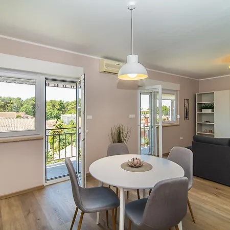 Lili Apartman Porec